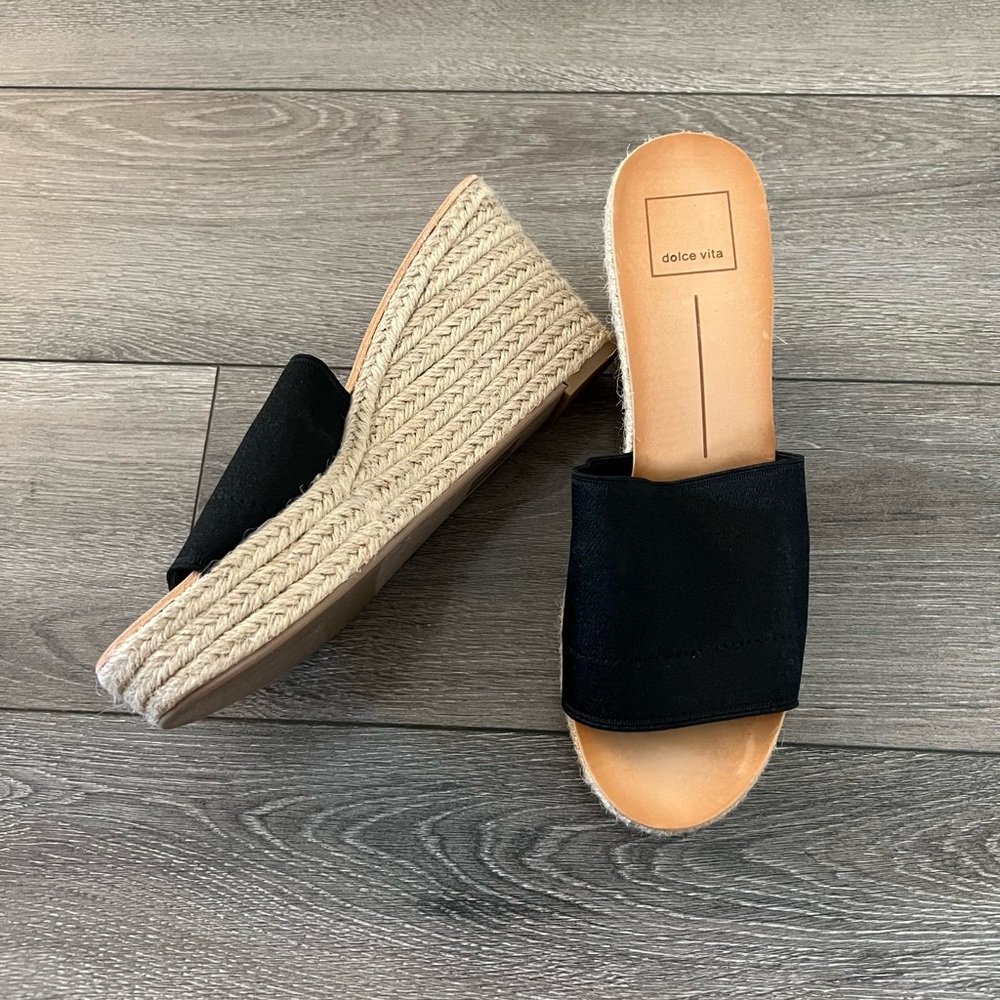 Dolce Vita Wedge Slip on Sandals NWOT